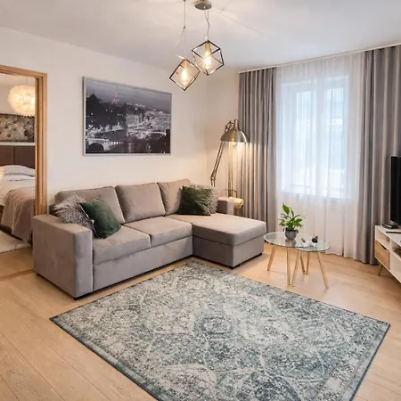 Apartment Jakobsoni 7 *