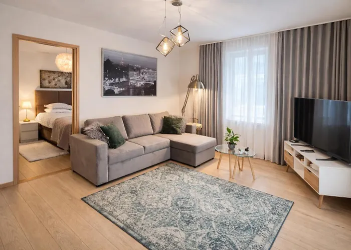 Apartment Jakobsoni 7 *