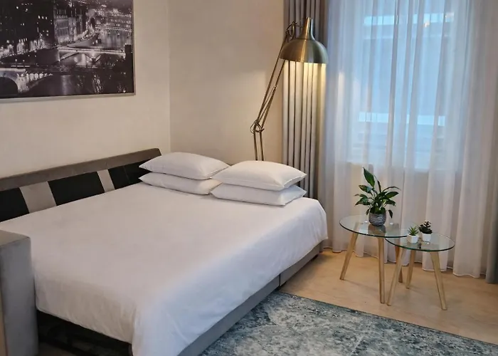 Apartment Jakobsoni 7 *